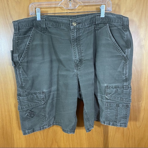Carhartt Cargo Shorts, Size 40, Dungaree Fit. Good used condition! - Picture 1 of 6